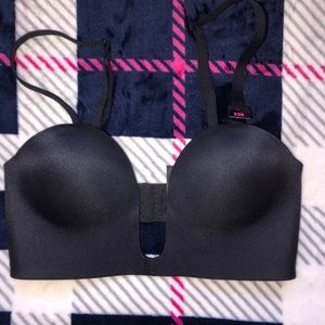 La Senza black 32B bra